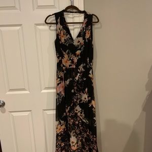 Long hi-low dress, sleeveless, black with flowers